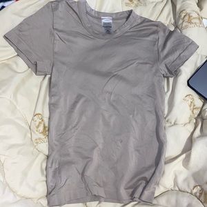 Sunday Best Willow Sinchseamless T shirt